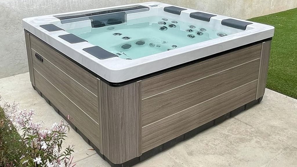 Comfort Hot Tubs - 6 Person Luxury Outdoor Portable Spa